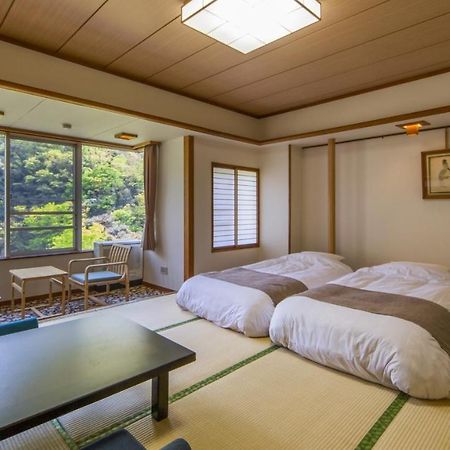 Shimobe Hotel Minobu Exteriör bild