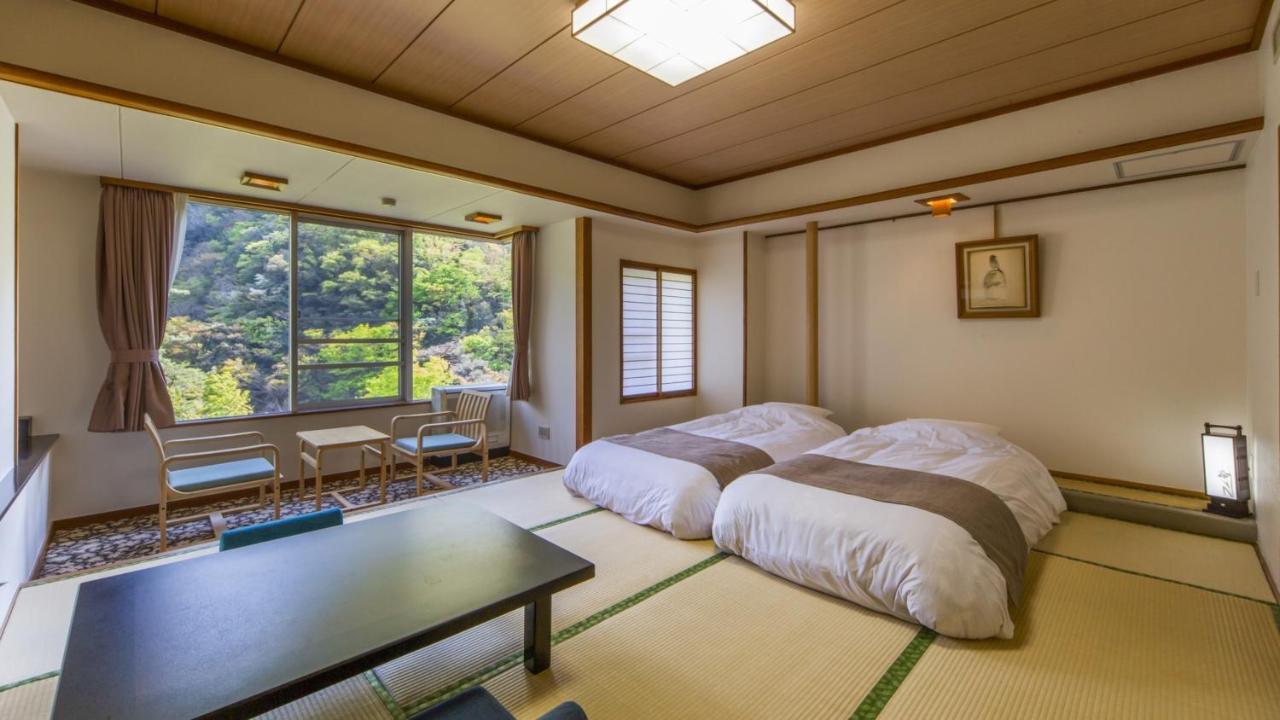 Shimobe Hotel Minobu Exteriör bild