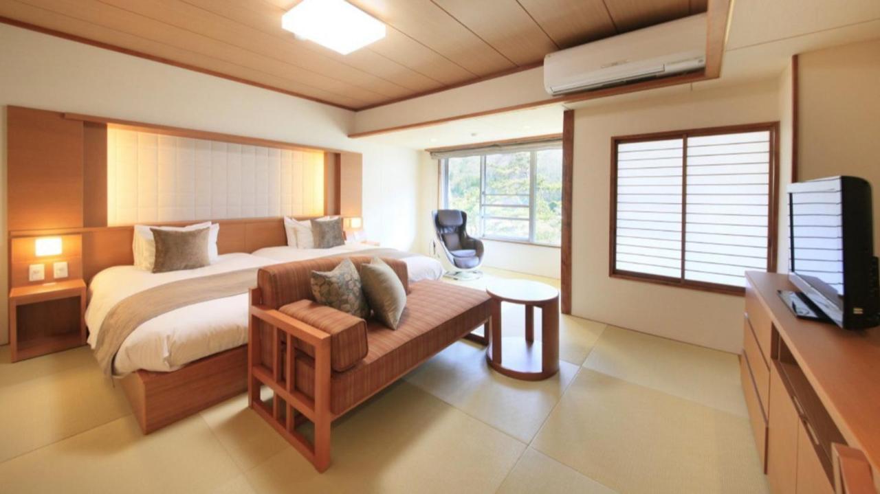 Shimobe Hotel Minobu Exteriör bild