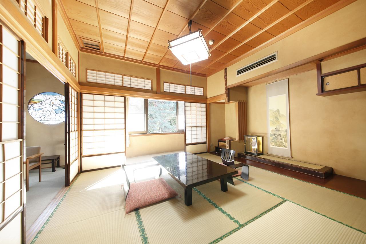 Shimobe Hotel Minobu Exteriör bild