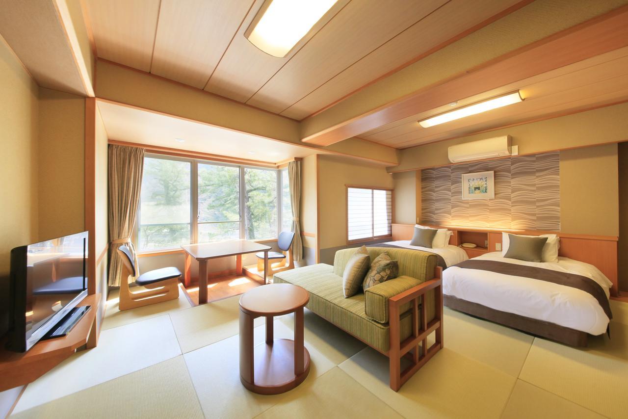 Shimobe Hotel Minobu Exteriör bild