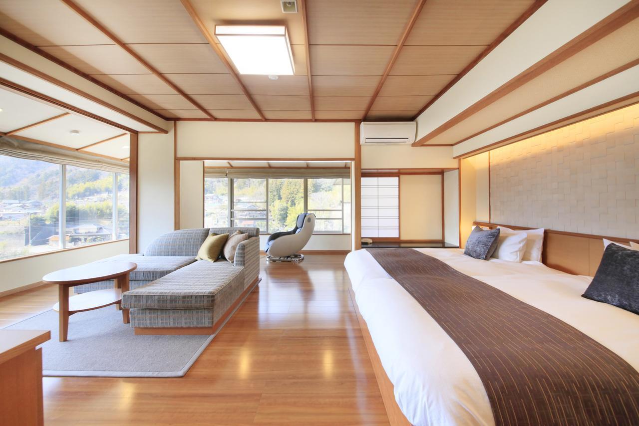 Shimobe Hotel Minobu Exteriör bild